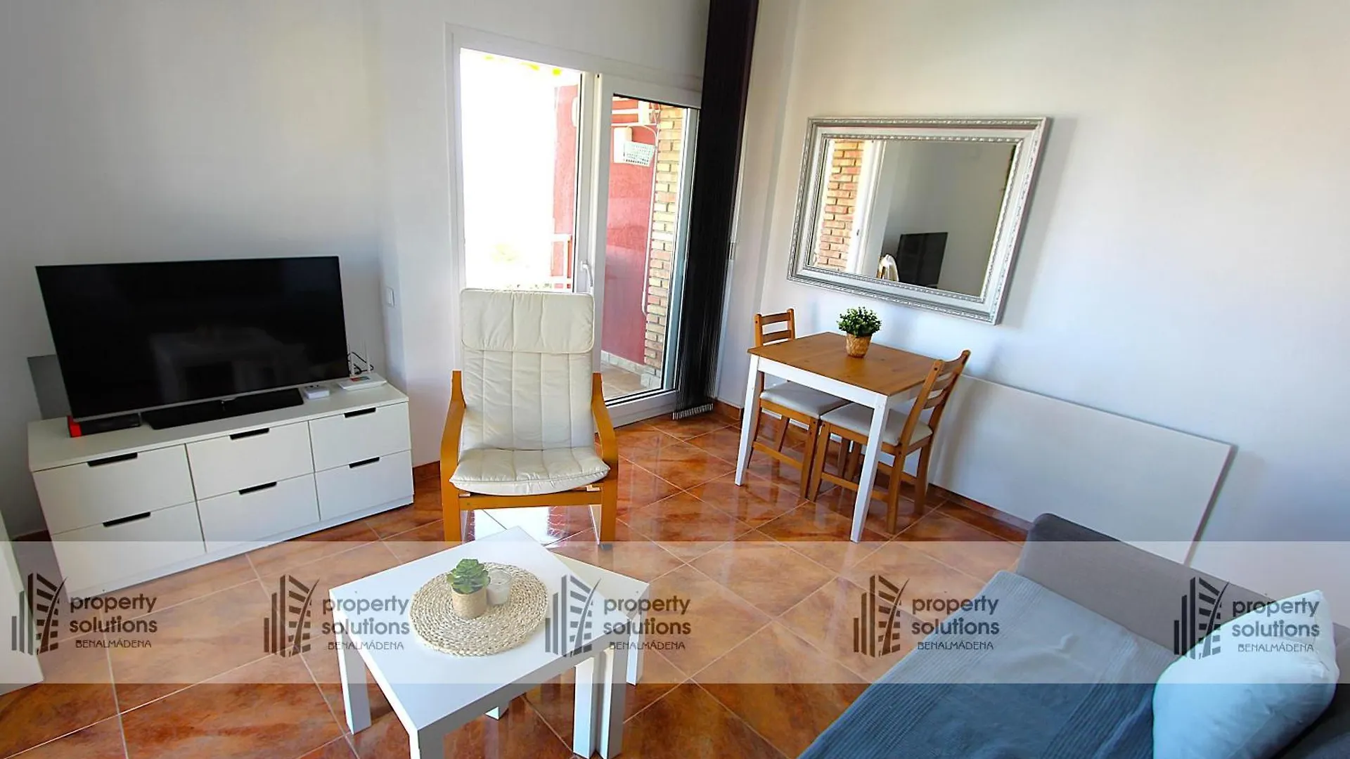 公寓 1017 Iris Apartamento - Vista Al Mar - Cerca De Tren, Restaurantes Y Tiendas - Playa A 10 Minutos Caminando 贝纳尔马德纳